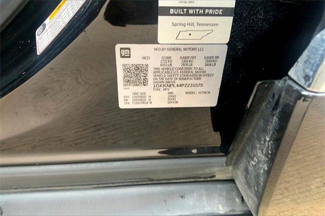 2023 GMC Acadia Vehicle Photo in TOPEKA, KS 66609-0000
