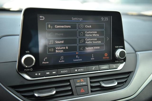 2023 Nissan Altima Vehicle Photo in Ballwin, MO 63011