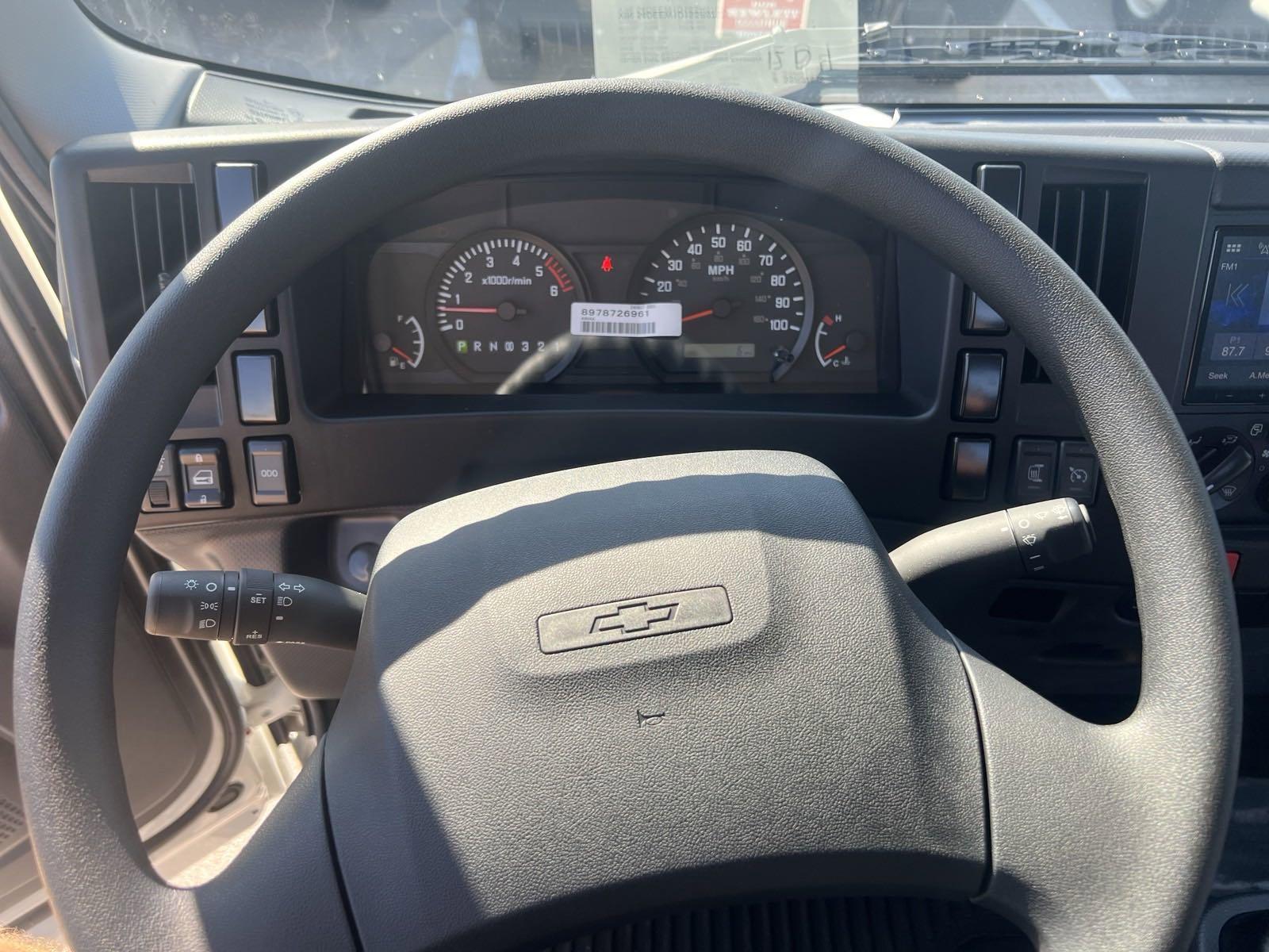 2025 Chevrolet Low Cab Forward 5500 XG Vehicle Photo in GEORGETOWN, TX 78626-7508