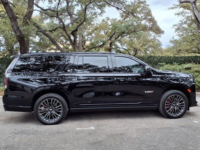 2024 Cadillac Escalade ESV Vehicle Photo in SAN ANTONIO, TX 78230-1001