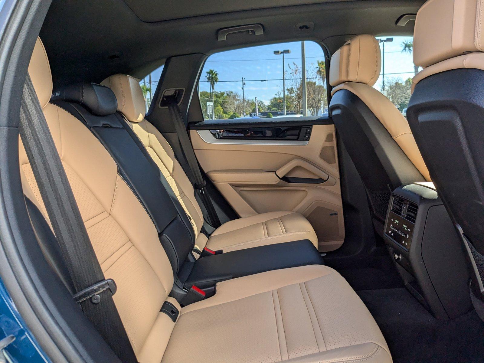 2024 Porsche Cayenne Vehicle Photo in Maitland, FL 32751