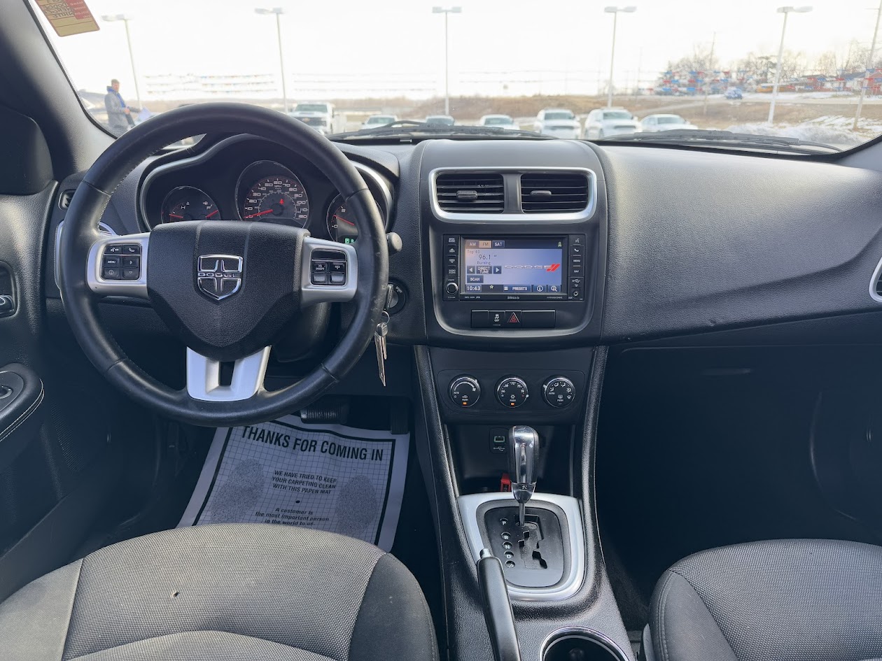 2013 Dodge Avenger Vehicle Photo in BOONVILLE, IN 47601-9633