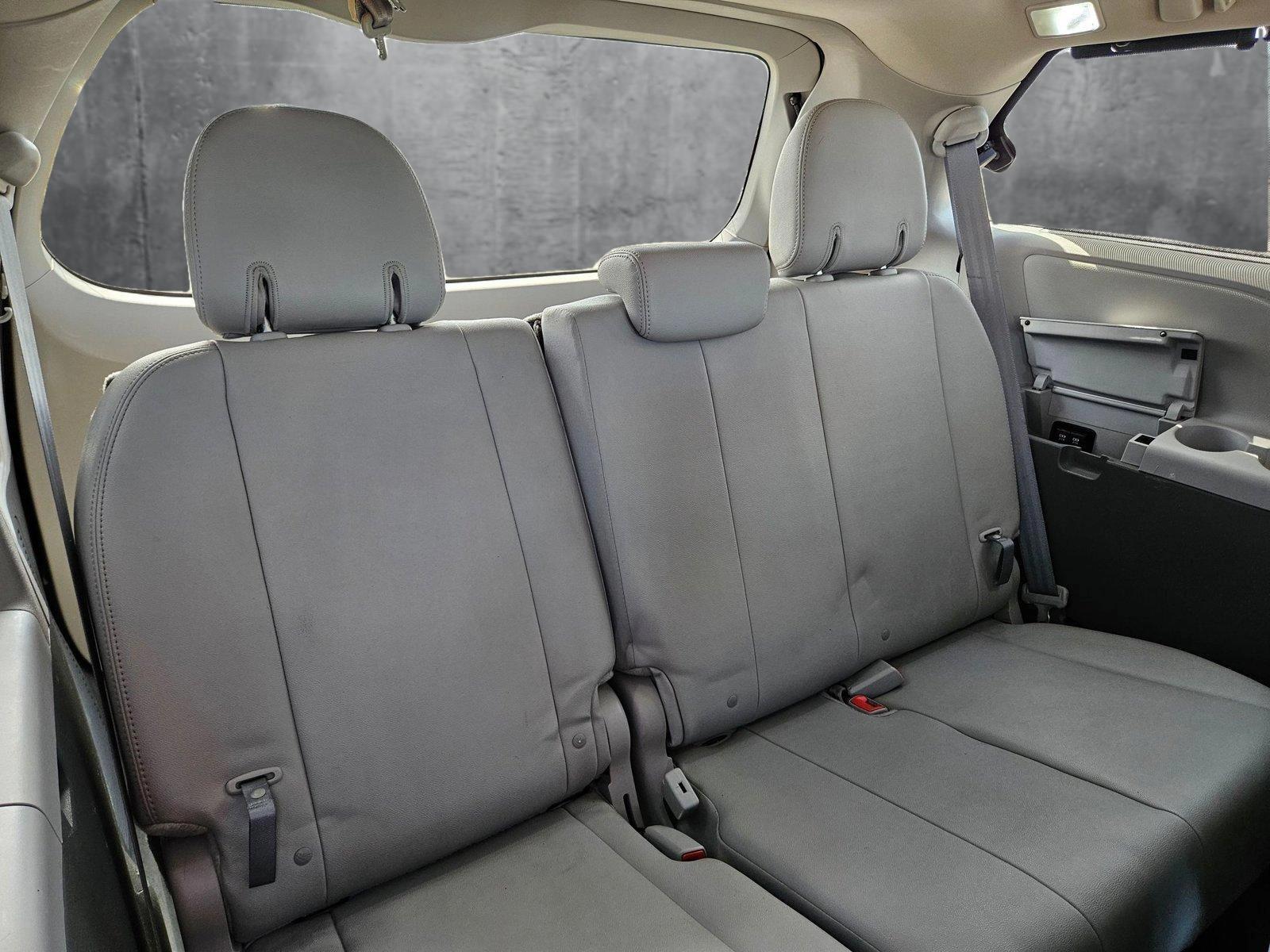 2019 Toyota Sienna Vehicle Photo in Austin, TX 78728