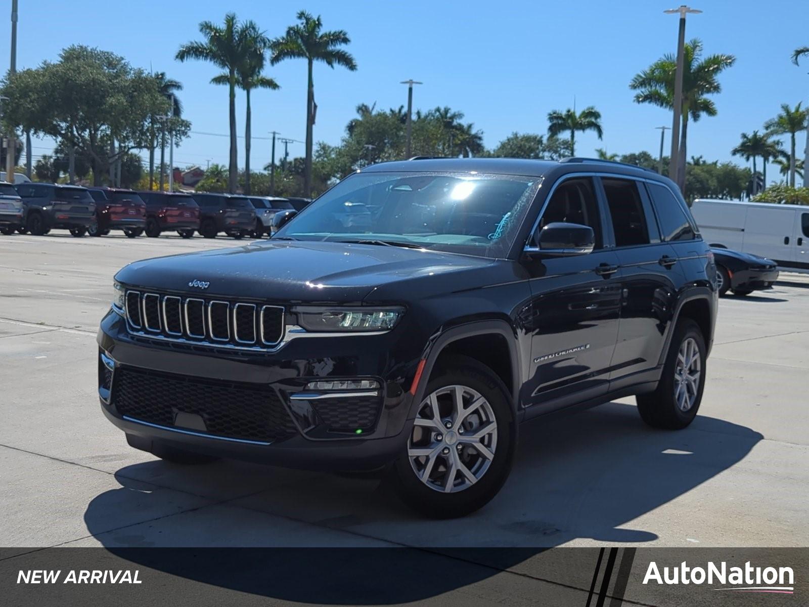 2022 Jeep Grand Cherokee Vehicle Photo in Pembroke Pines, FL 33027