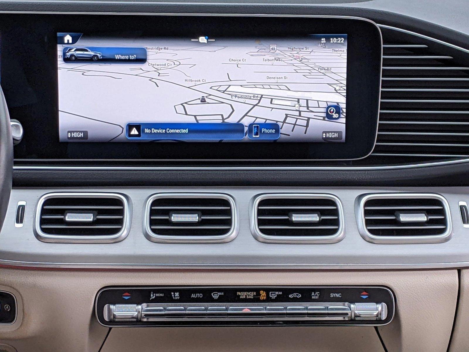 2024 Mercedes-Benz GLE Vehicle Photo in TIMONIUM, MD 21093-2300