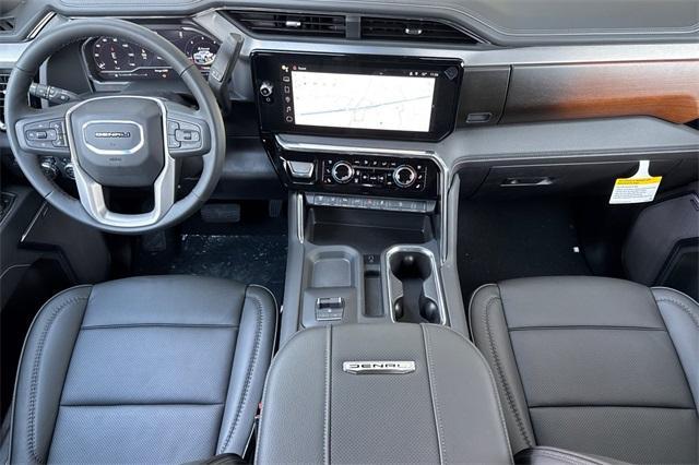 2025 GMC Sierra 2500 HD Vehicle Photo in ELK GROVE, CA 95757-8703