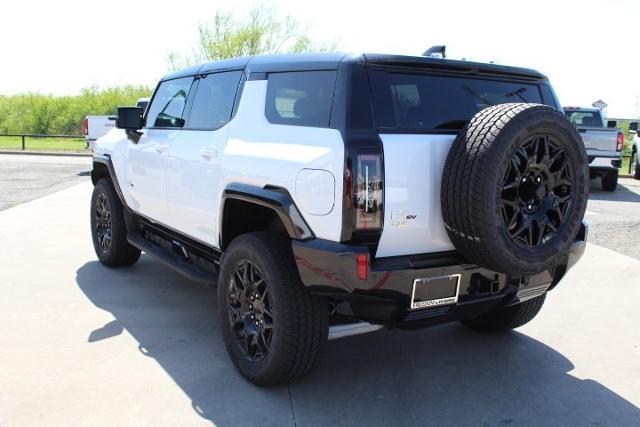 2025 GMC HUMMER EV SUV Vehicle Photo in Greenville, TX 75402