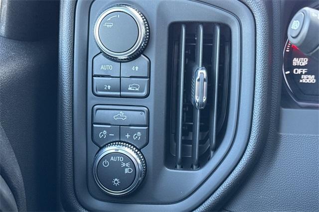 2025 GMC Sierra 1500 Vehicle Photo in ELK GROVE, CA 95757-8703