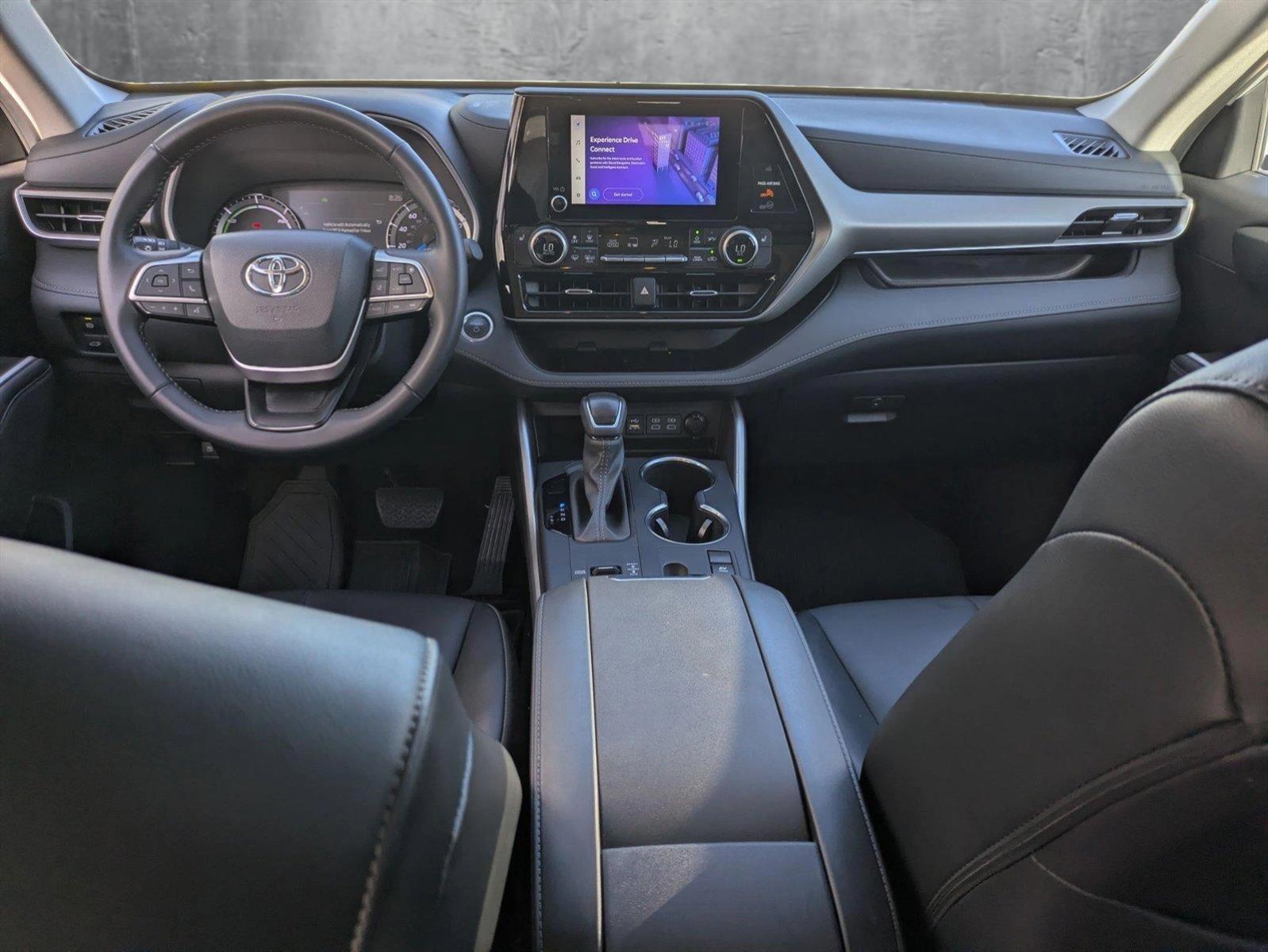 2024 Toyota Highlander Vehicle Photo in Winter Park, FL 32792