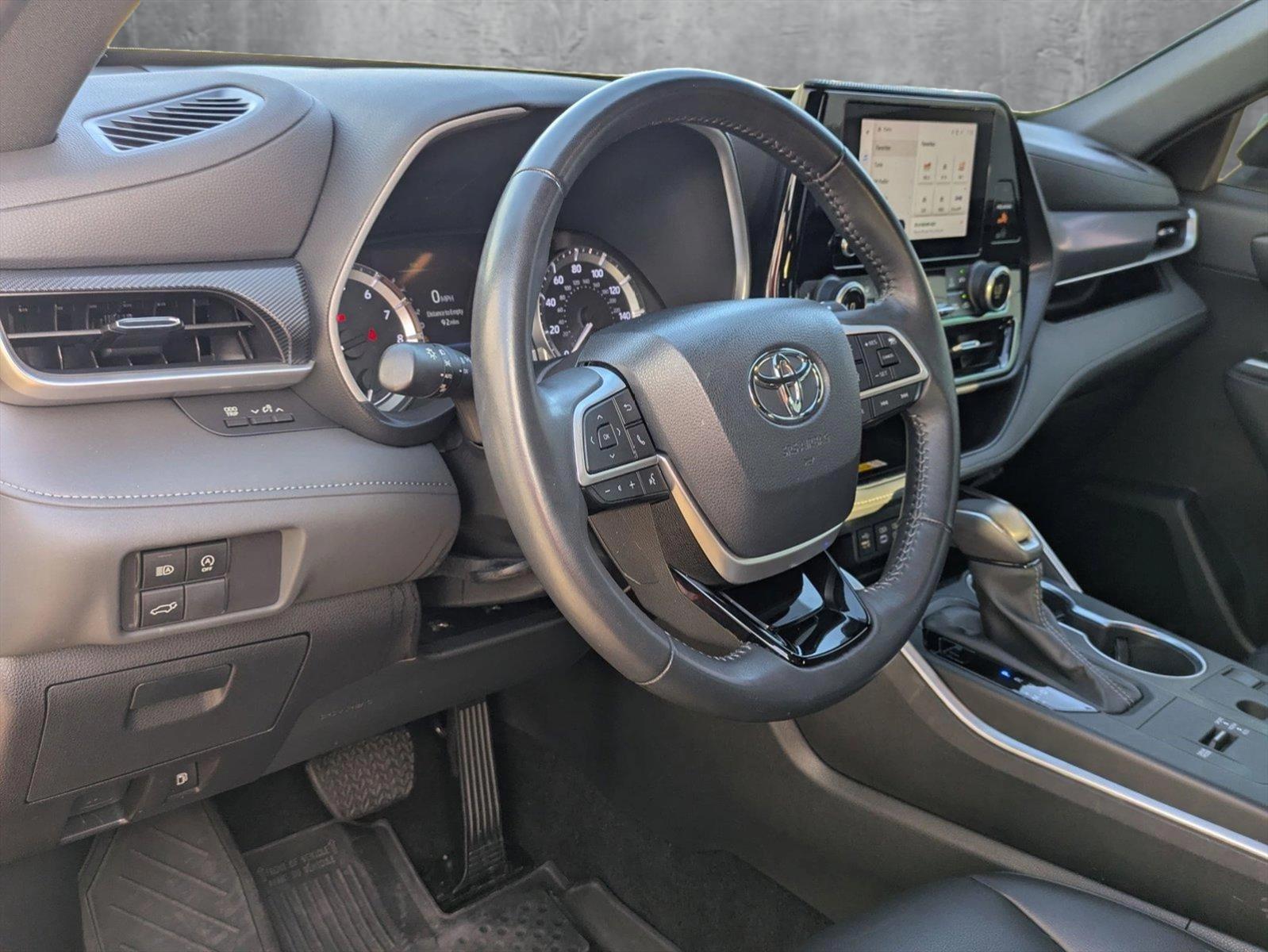 2023 Toyota Highlander Vehicle Photo in Winter Park, FL 32792