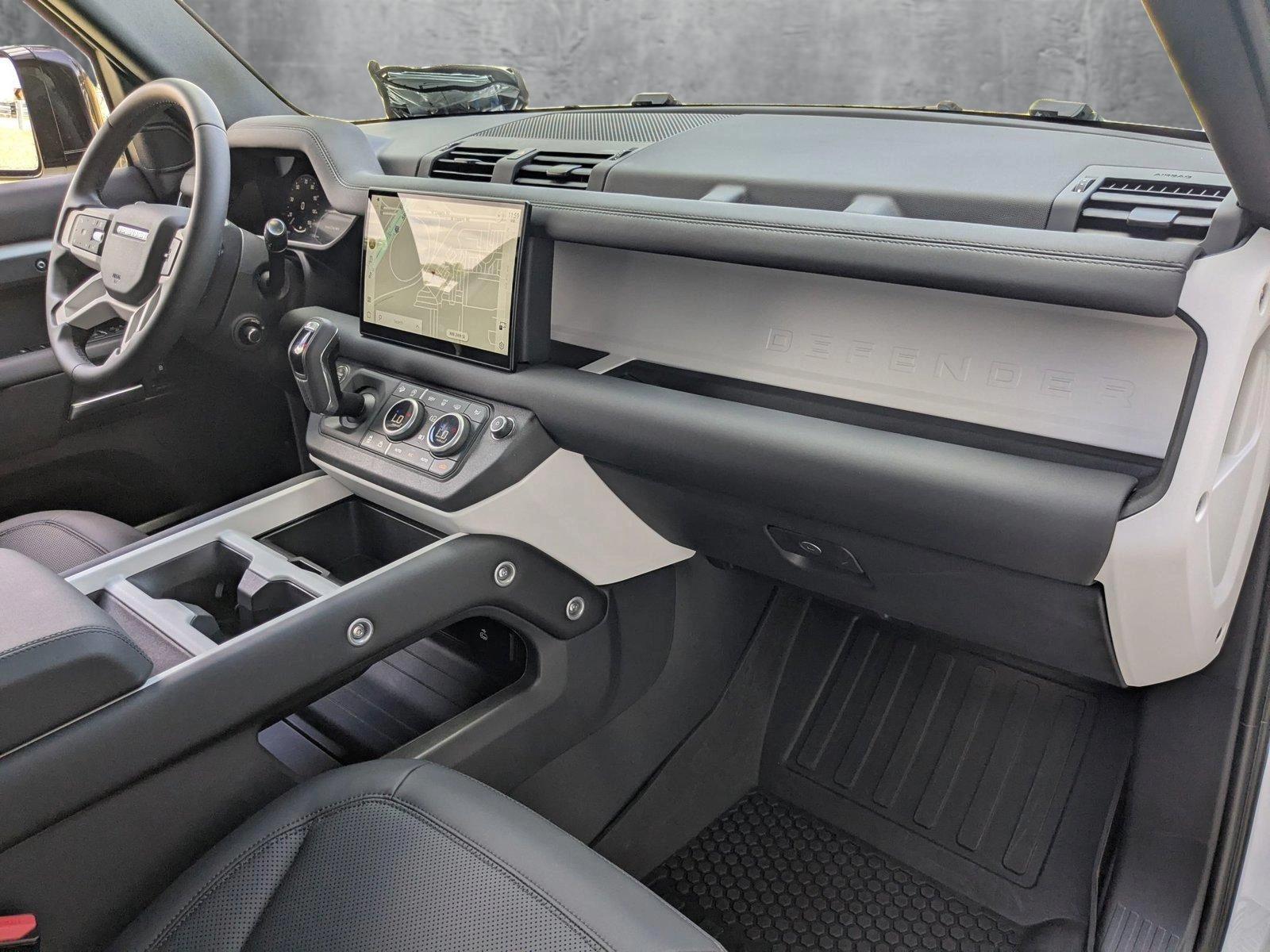 2025 Land Rover Defender Vehicle Photo in Pompano Beach, FL 33064