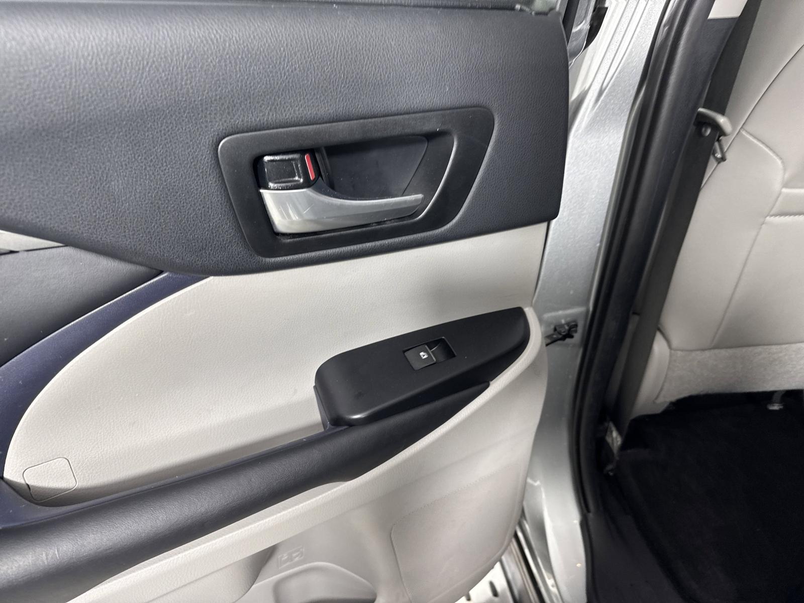 2019 Toyota Highlander Vehicle Photo in GEORGETOWN, TX 78626-7508