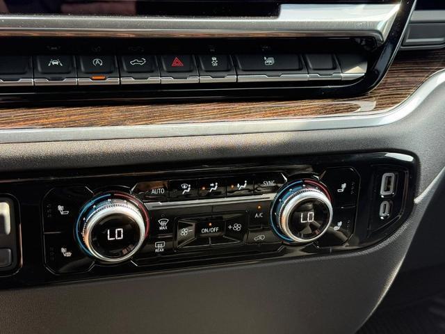 2025 GMC Sierra 1500 Vehicle Photo in COLUMBIA, MO 65203-3903