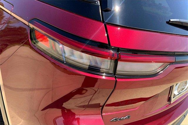 2023 Jeep Grand Cherokee Vehicle Photo in TOPEKA, KS 66609-0000