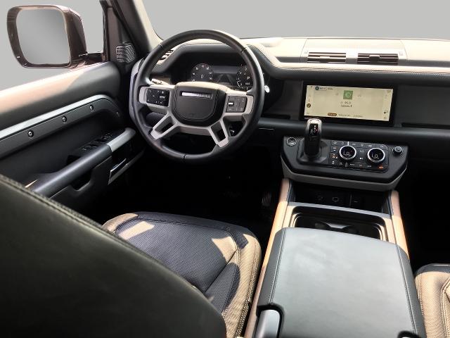2024 Land Rover Defender Vehicle Photo in GREEN BAY, WI 54303-3330