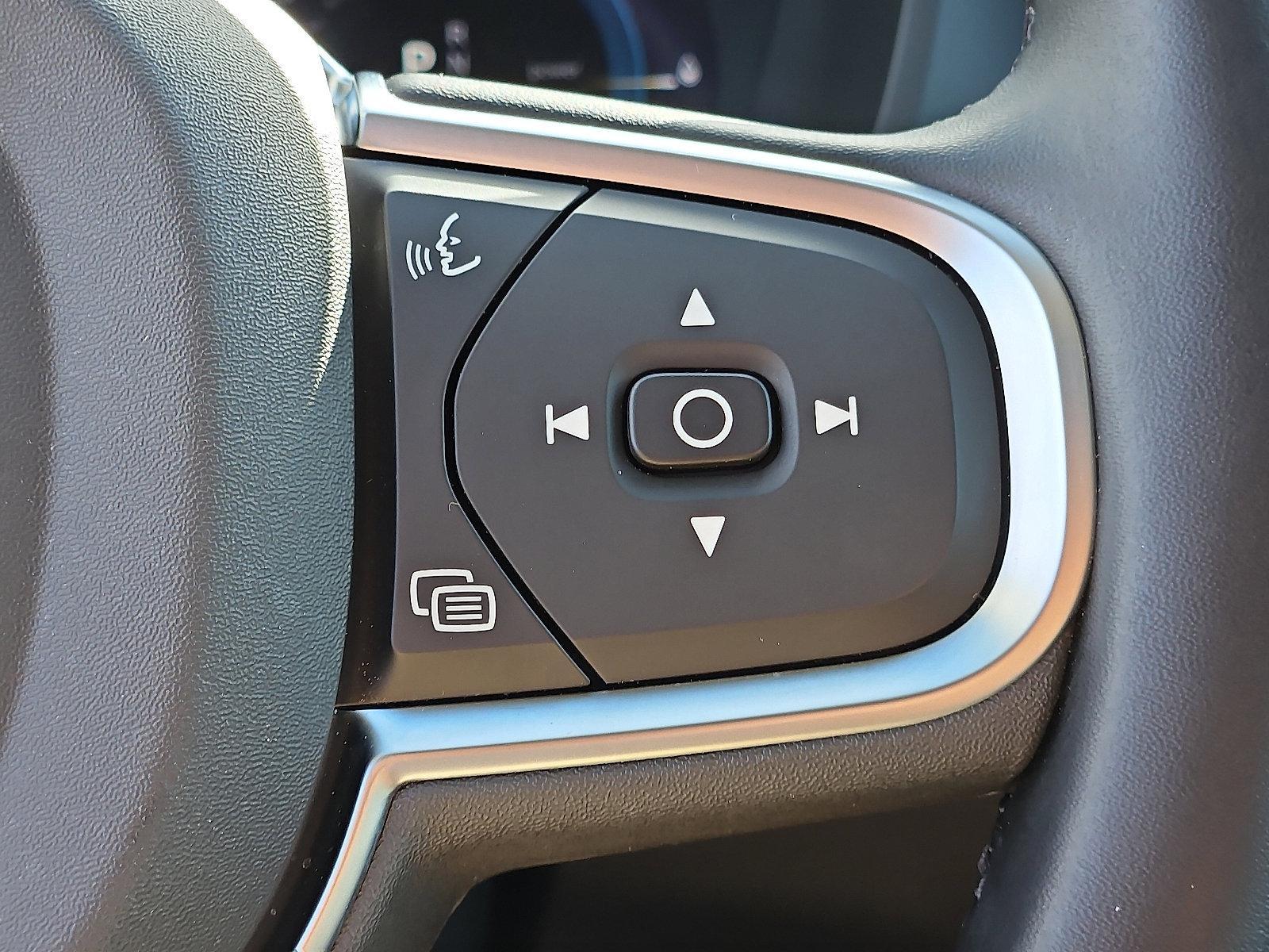 2025 Volvo XC60 Plug-In Hybrid Vehicle Photo in Trevose, PA 19053