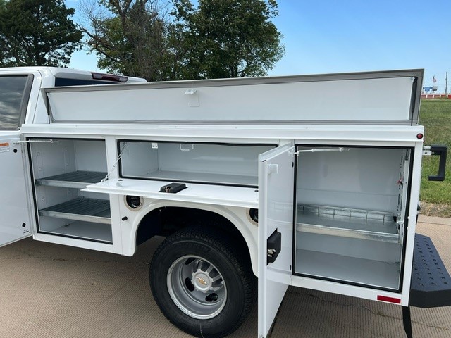 2024 Chevrolet Silverado 3500 HD Chassis Cab Vehicle Photo in TOPEKA, KS 66609-0000