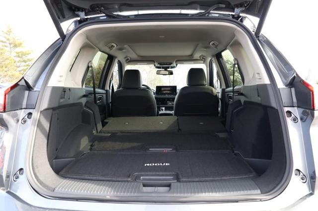 2025 Nissan Rogue Vehicle Photo in Ballwin, MO 63011