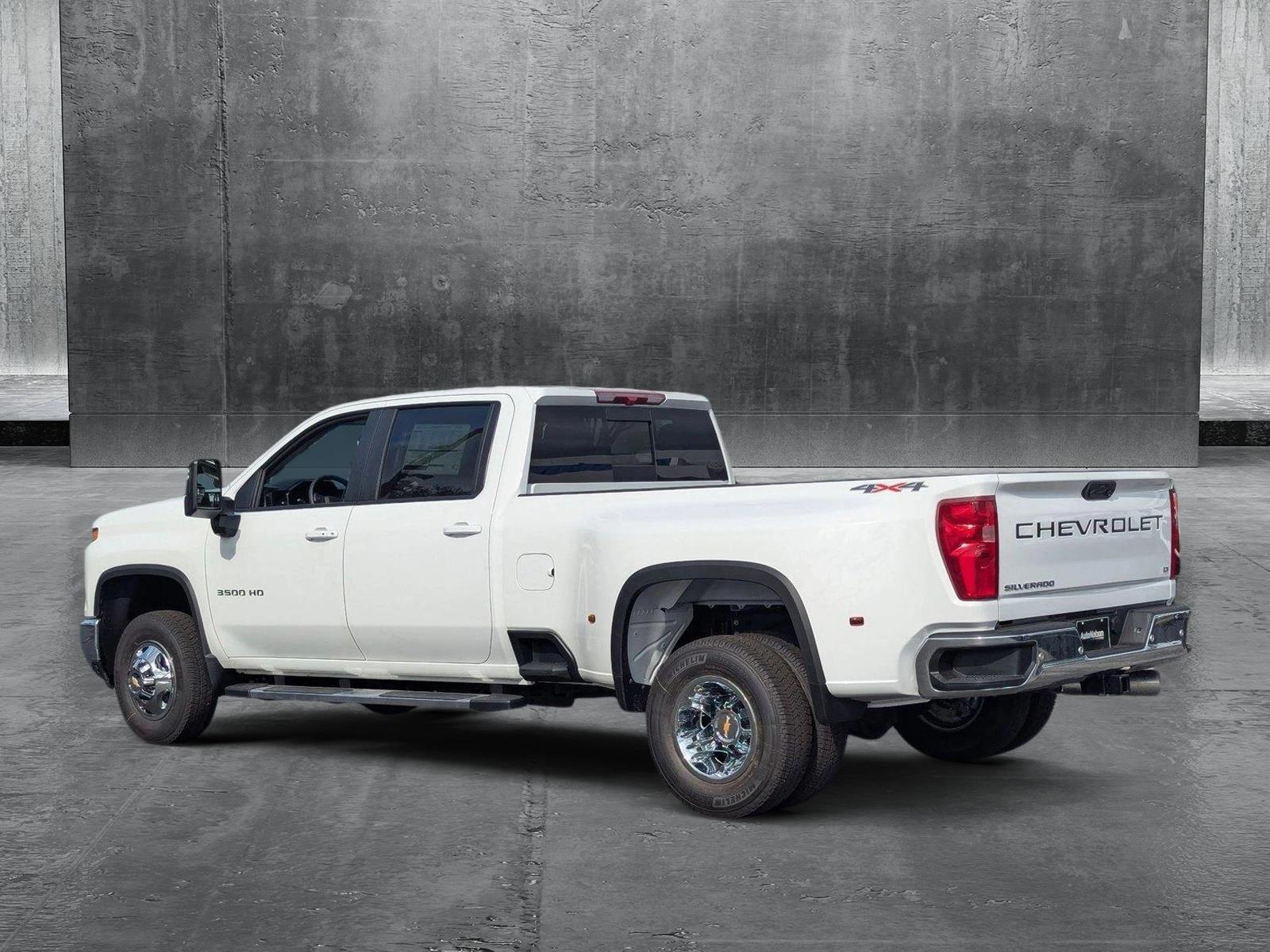 2025 Chevrolet Silverado 3500 HD Vehicle Photo in GREENACRES, FL 33463-3207