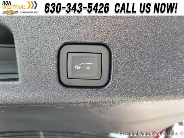 2025 Chevrolet Traverse Vehicle Photo in AURORA, IL 60503-9326