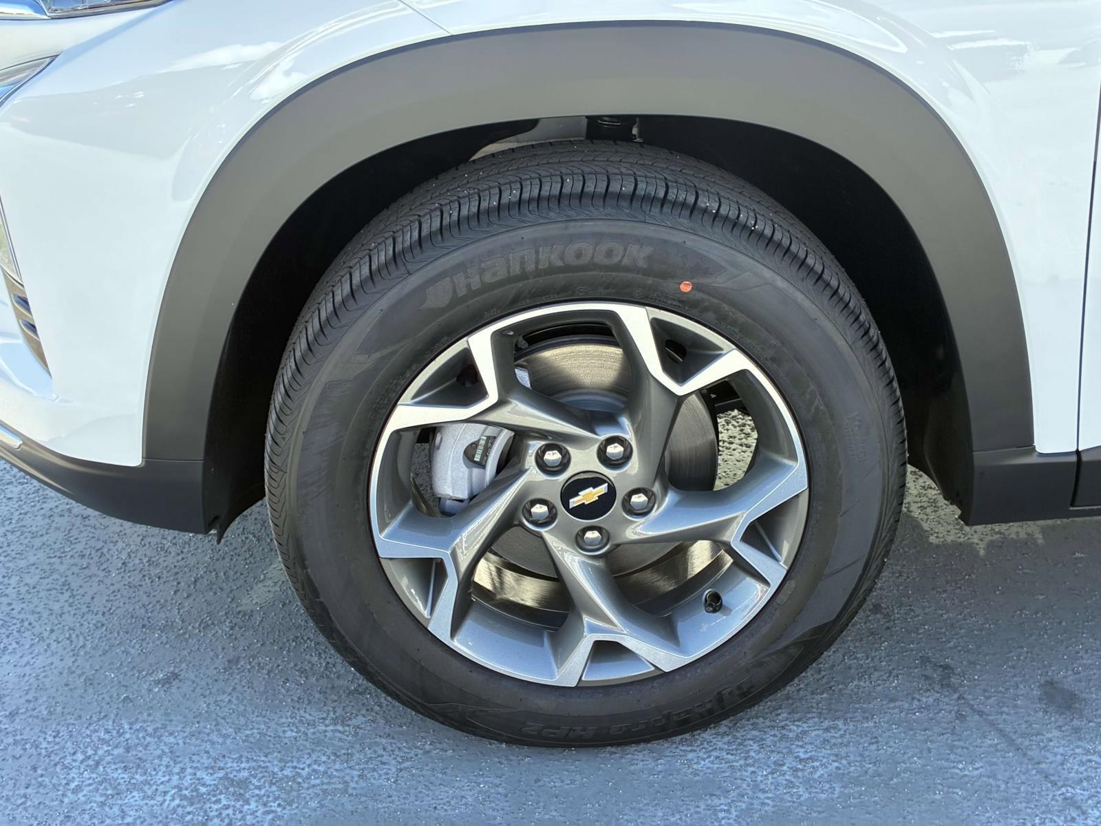 2025 Chevrolet Trax Vehicle Photo in LOS ANGELES, CA 90007-3794
