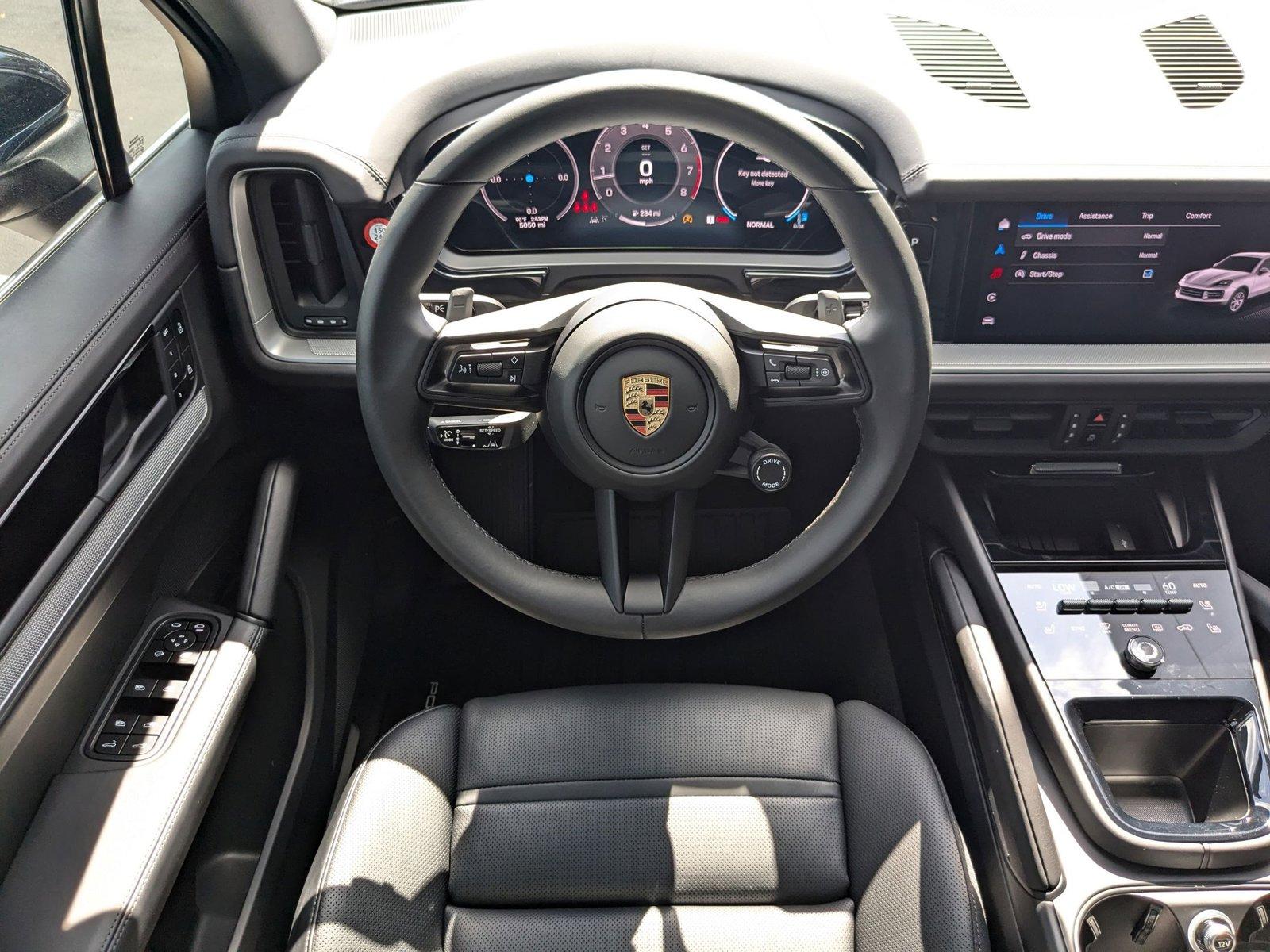 2024 Porsche Cayenne Vehicle Photo in Maitland, FL 32751