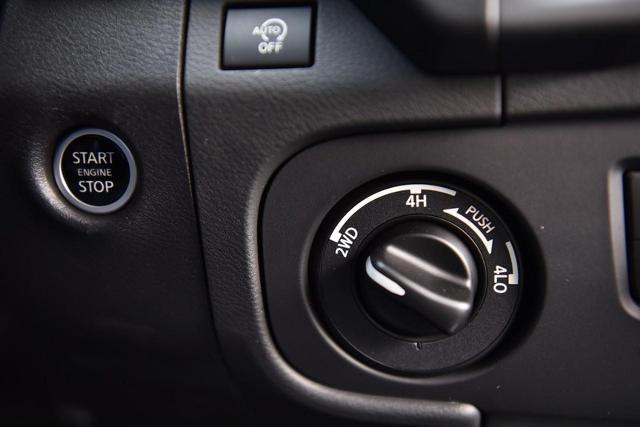 2025 Nissan Frontier Vehicle Photo in Ballwin, MO 63011
