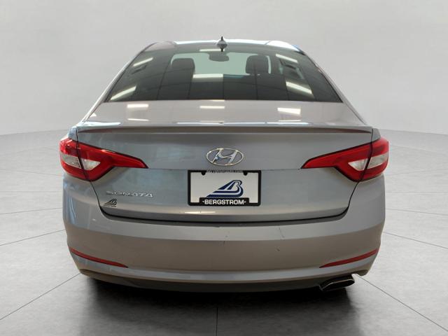 2017 Hyundai SONATA Vehicle Photo in Green Bay, WI 54304