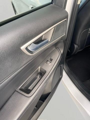 2024 Ford Edge Vehicle Photo in APPLETON, WI 54914-8833