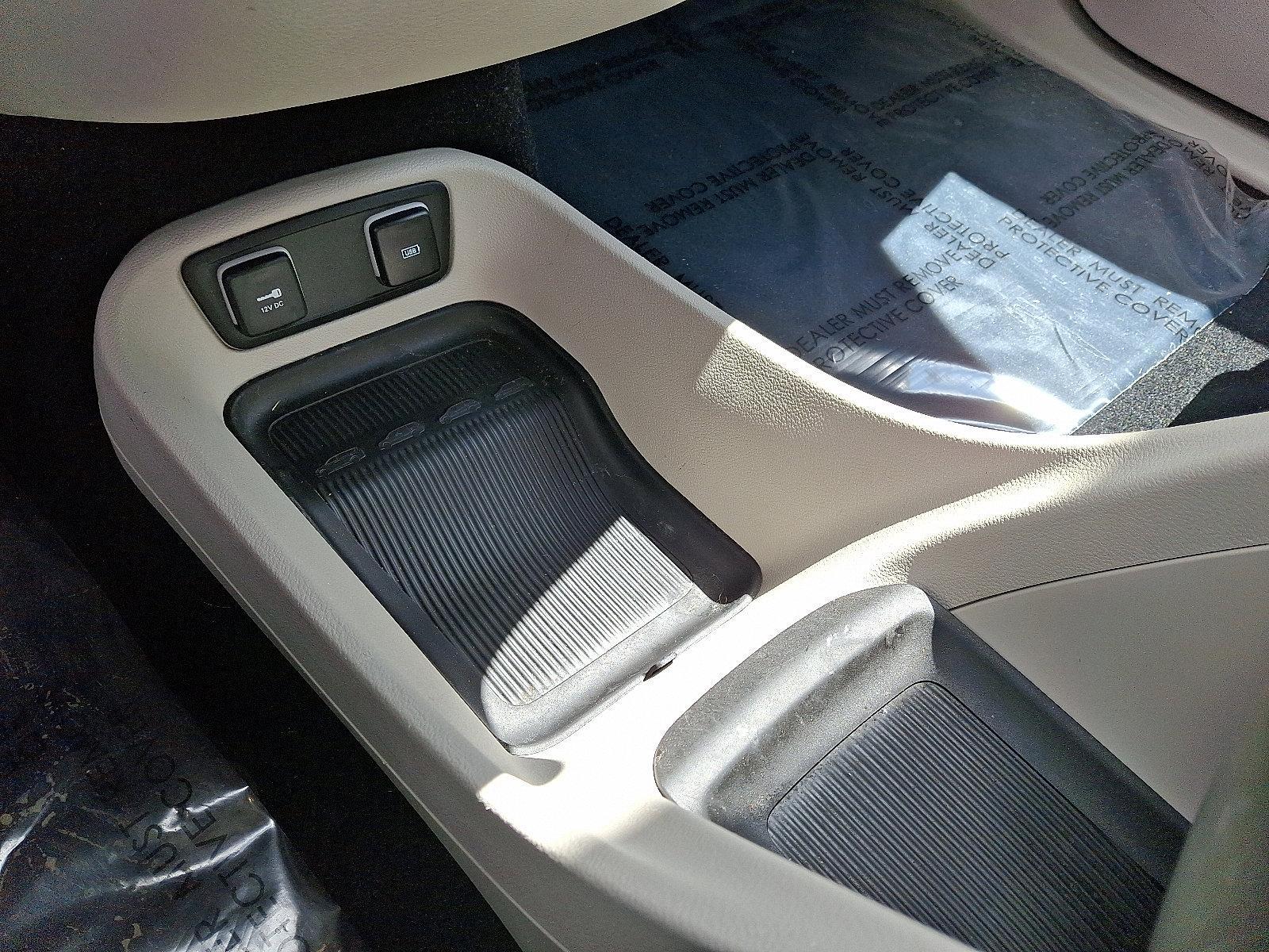 2017 Chrysler Pacifica Vehicle Photo in Trevose, PA 19053