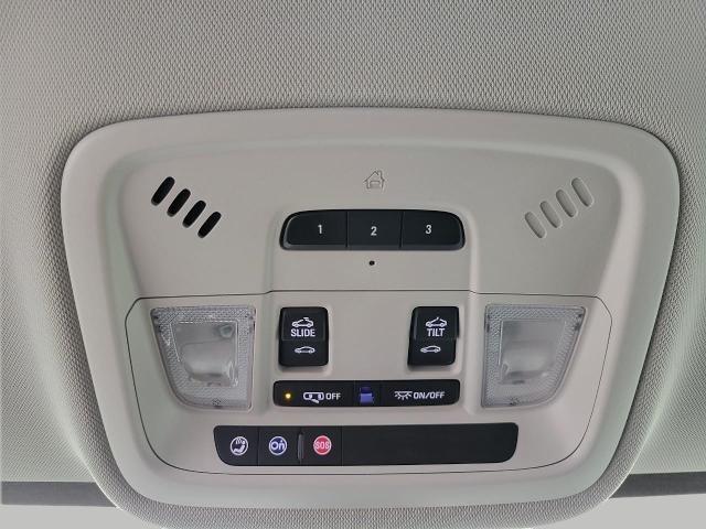 2018 Chevrolet Traverse Vehicle Photo in NEENAH, WI 54956-2243