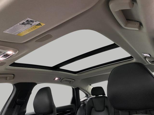 2018 Volvo S90 Vehicle Photo in Appleton, WI 54913