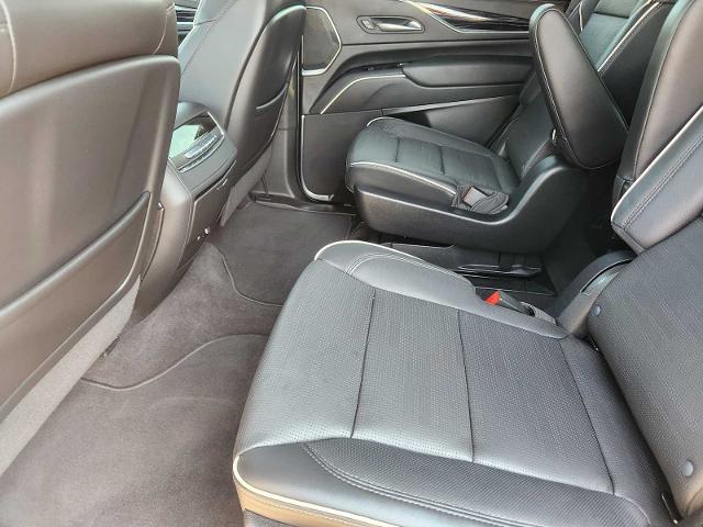 2022 Cadillac Escalade Vehicle Photo in DENTON, TX 76210-9321