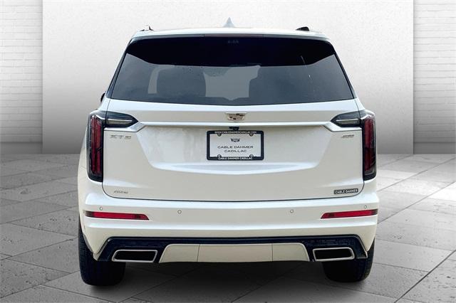 2024 Cadillac XT6 Vehicle Photo in KANSAS CITY, MO 64114-4545