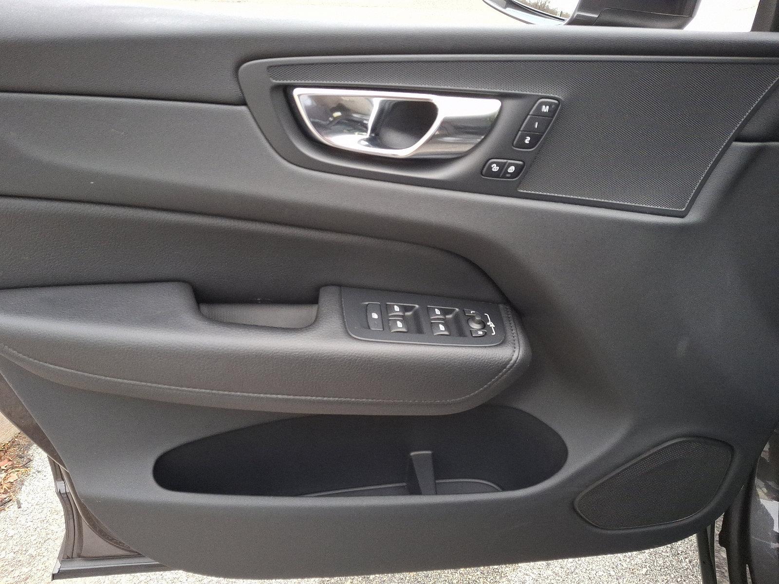 2022 Volvo XC60 Vehicle Photo in Trevose, PA 19053