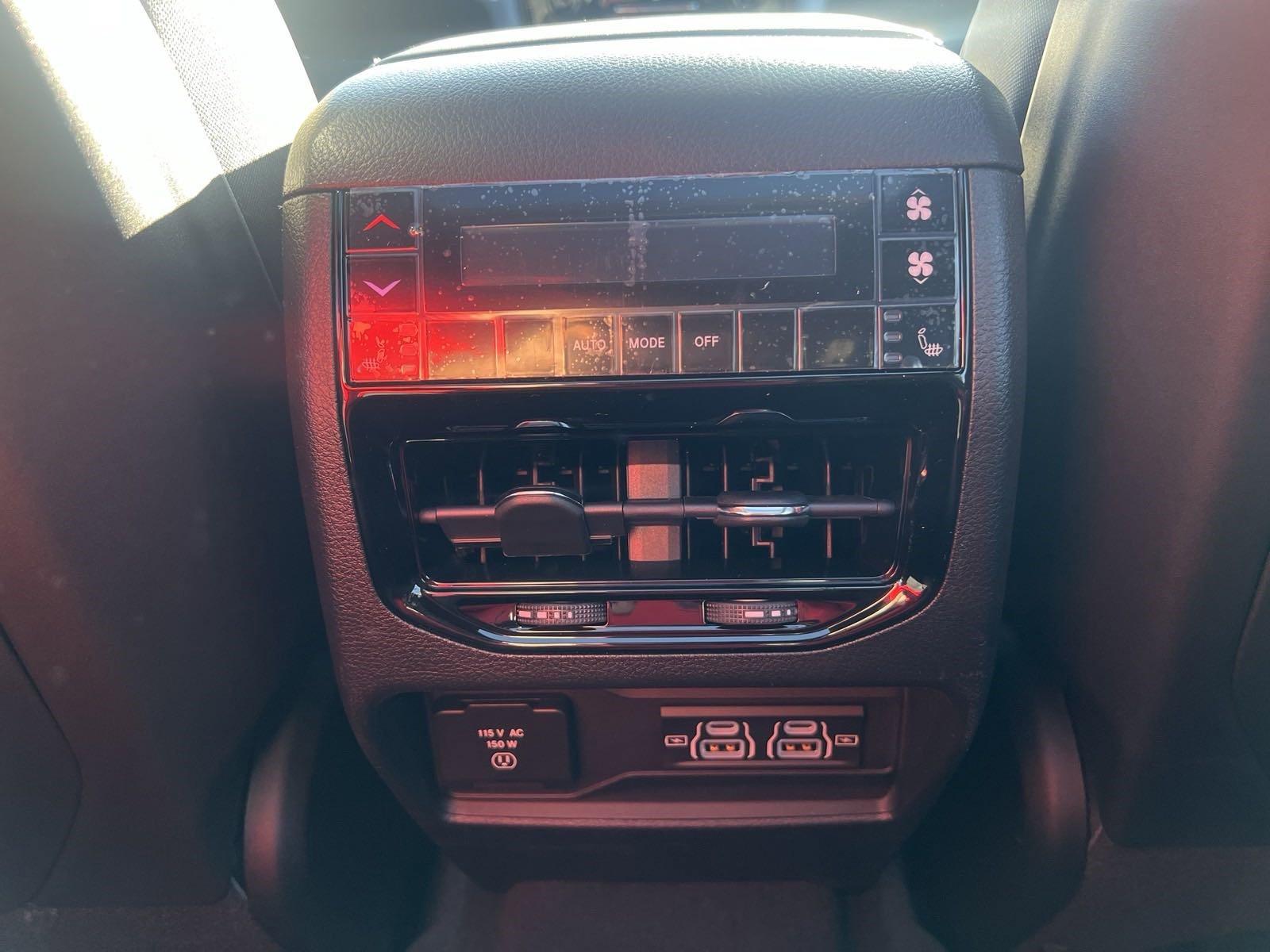2025 Jeep Grand Cherokee L Vehicle Photo in Mechanicsburg, PA 17050-1707