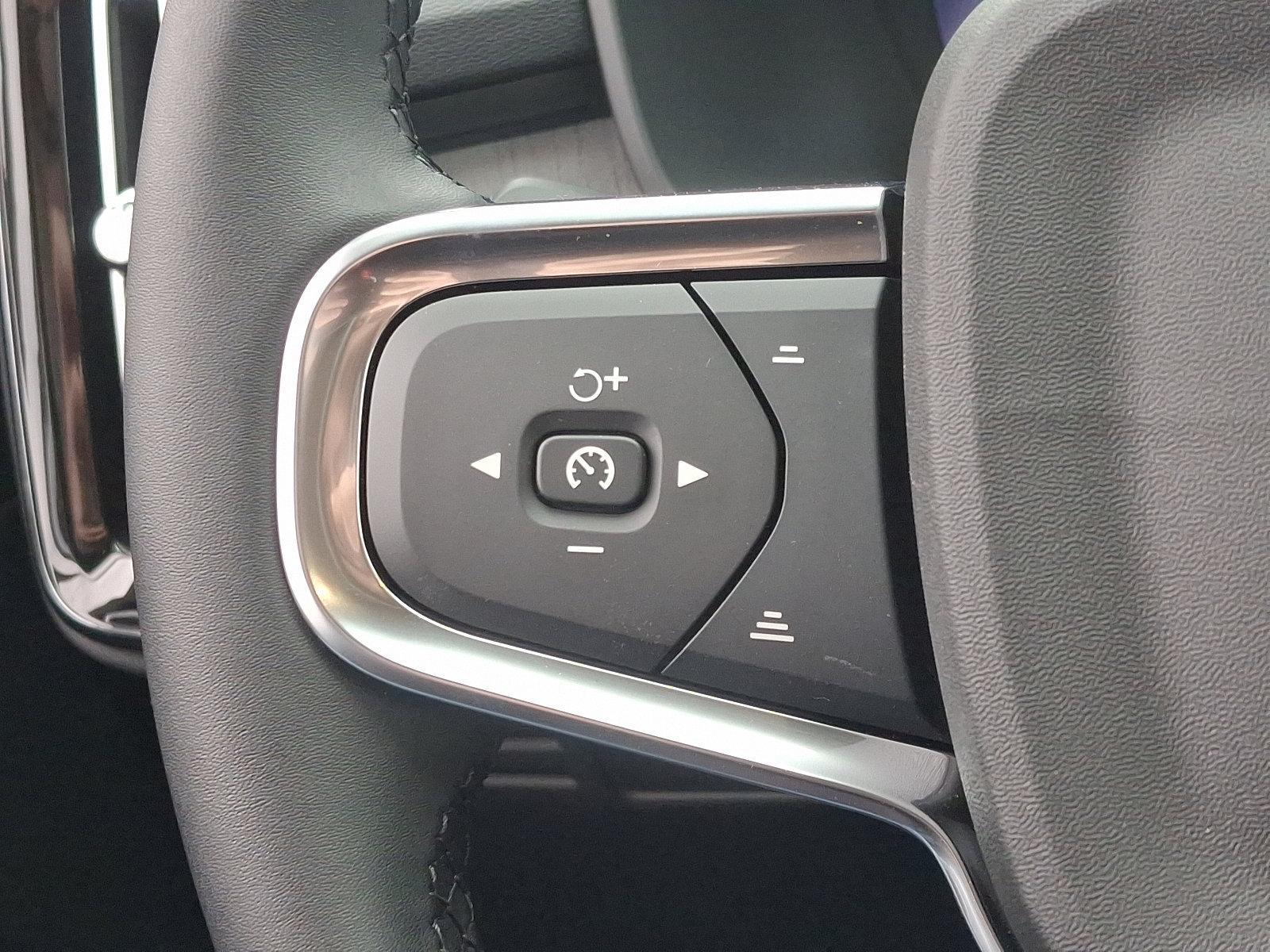 2025 Volvo XC40 Vehicle Photo in Trevose, PA 19053