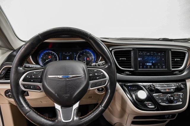 2019 Chrysler Pacifica Vehicle Photo in Akron, OH 44312