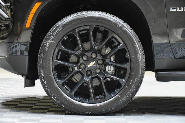 2025 Chevrolet Suburban Vehicle Photo in EVERETT, WA 98203-5662