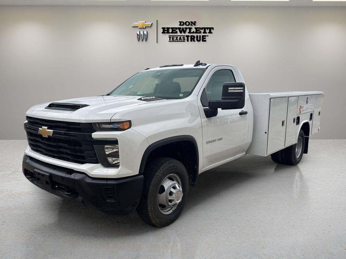 2024 Chevrolet Silverado 3500 HD Chassis Cab Vehicle Photo in GEORGETOWN, TX 78626-7508