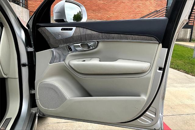 2021 Volvo XC90 Vehicle Photo in Houston, TX 77007