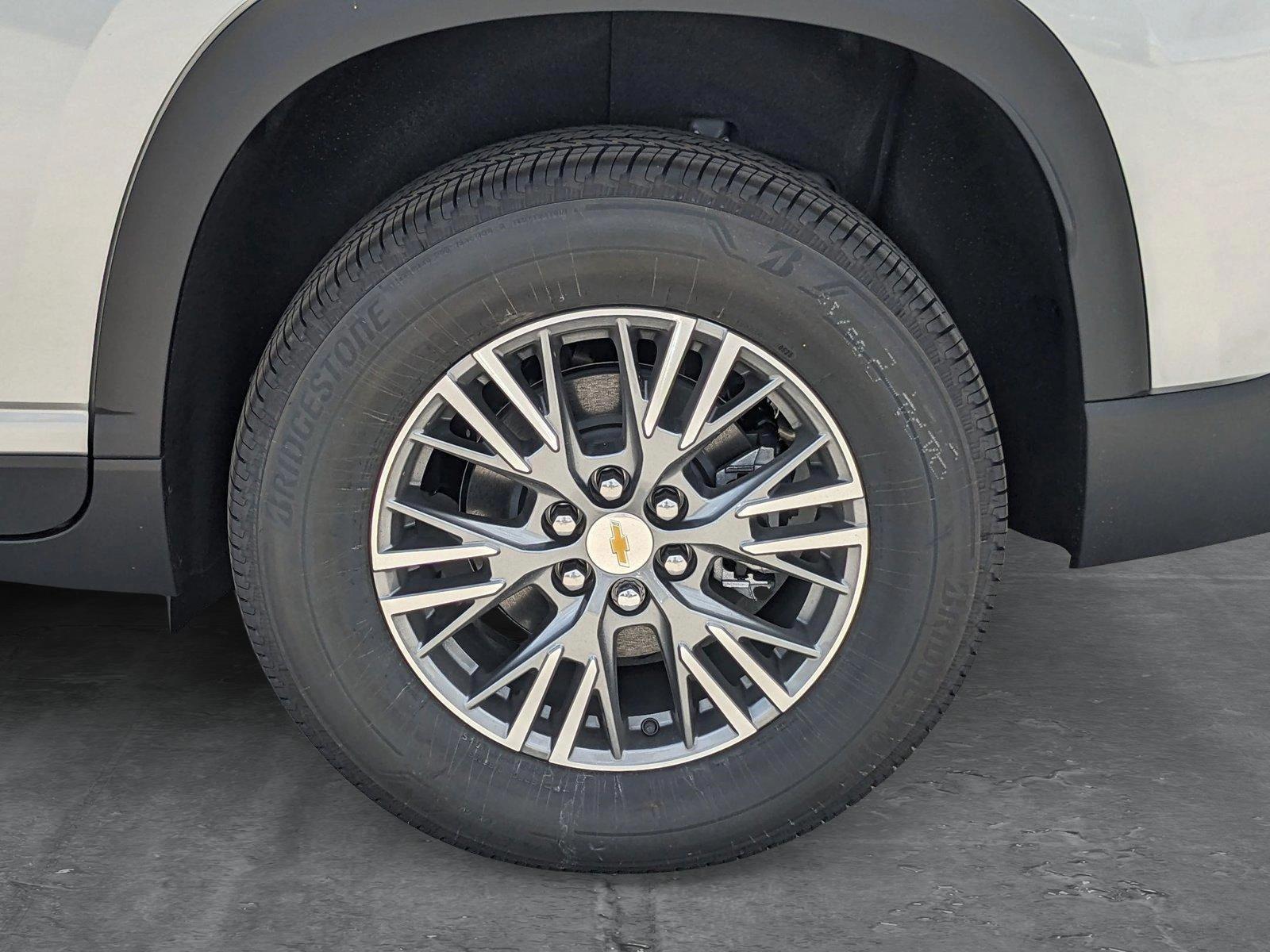 2025 Chevrolet Traverse Vehicle Photo in MIAMI, FL 33172-3015