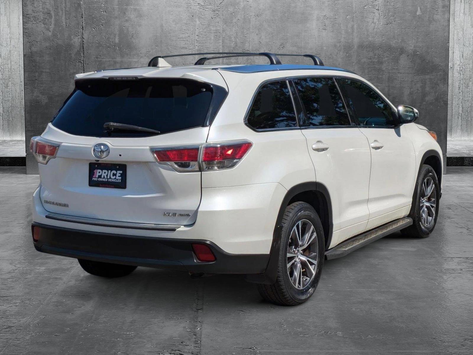 2016 Toyota Highlander Vehicle Photo in Tampa, FL 33614