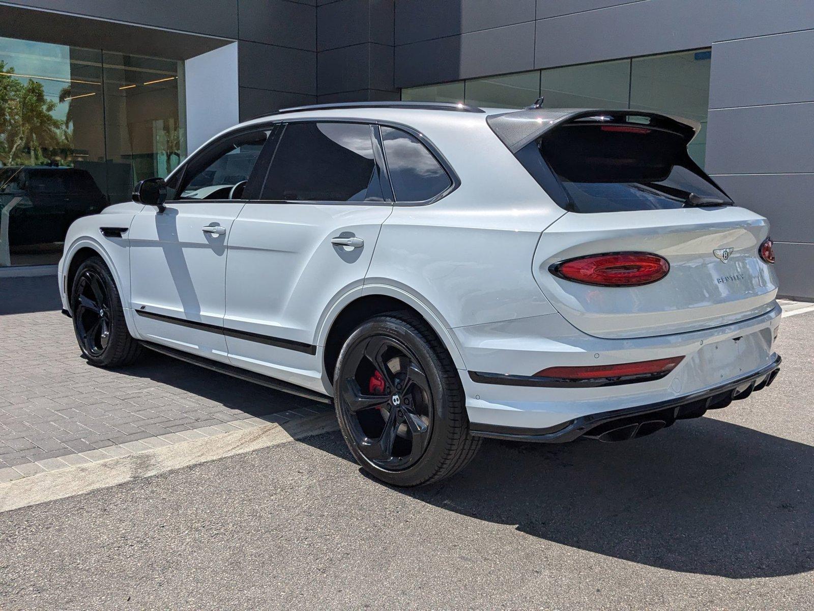 2022 Bentley Bentayga Vehicle Photo in Pompano Beach, FL 33064