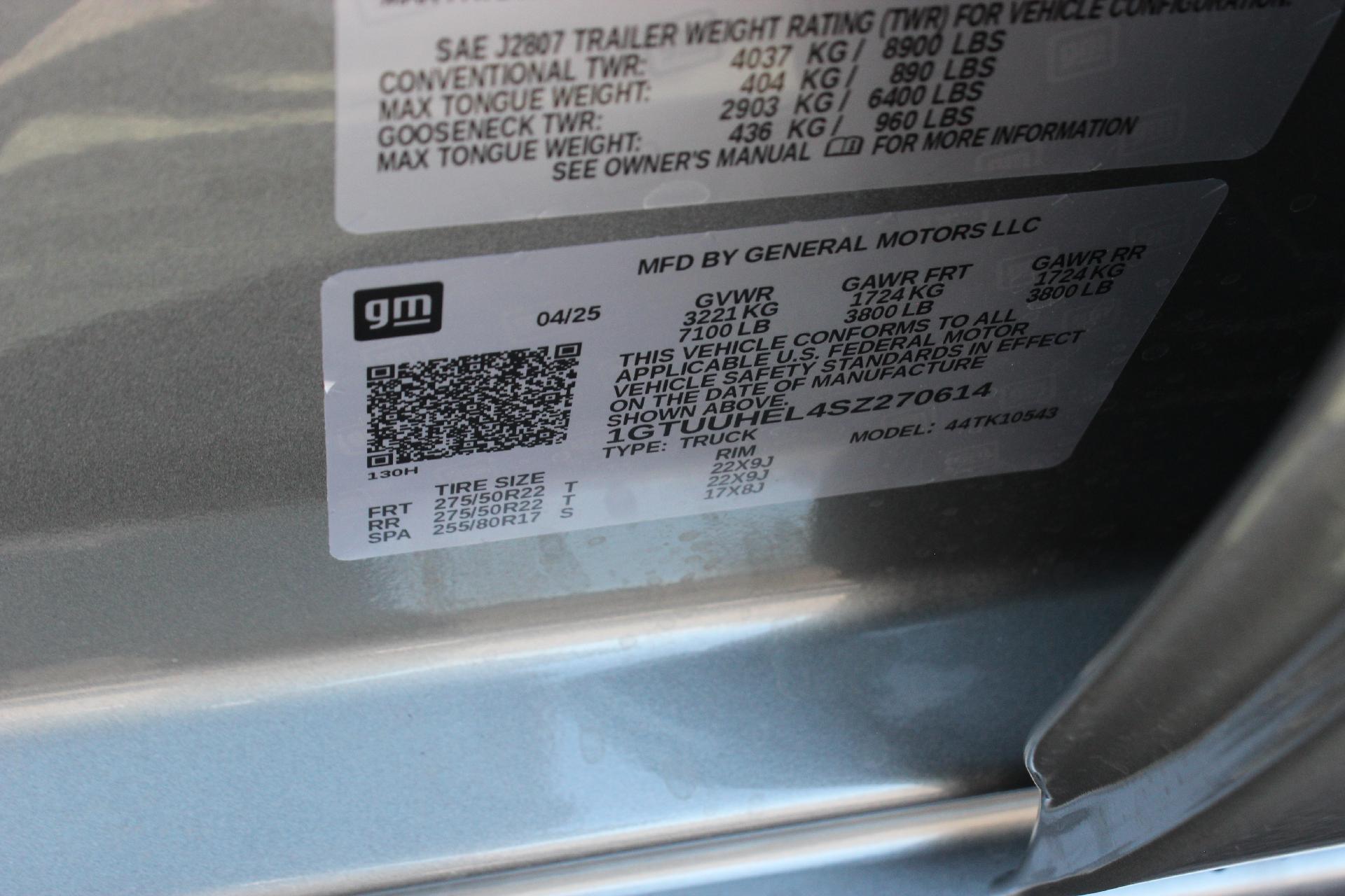 2025 GMC Sierra 1500 Vehicle Photo in AURORA, CO 80012-4011
