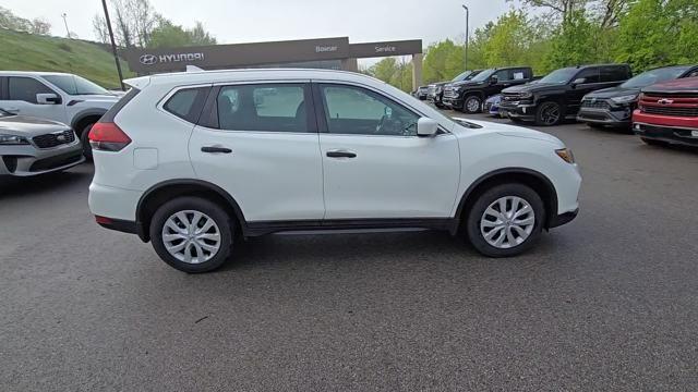 2018 Nissan Rogue Vehicle Photo in Pleasant Hills, PA 15236