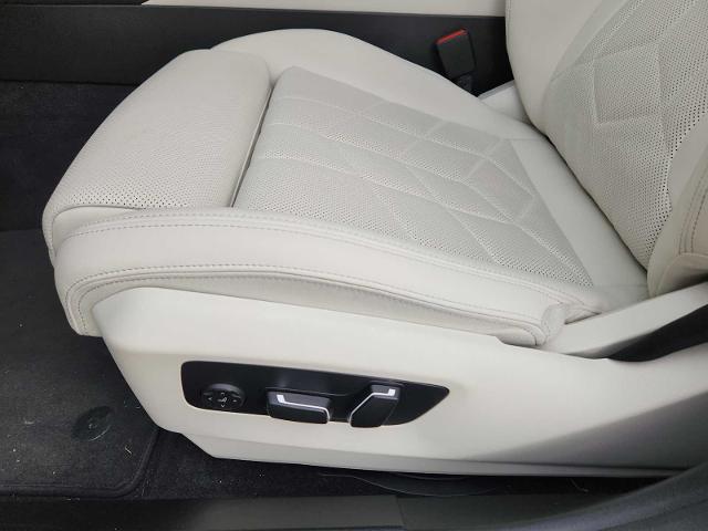 2024 BMW 530i Vehicle Photo in PLANO, TX 75024
