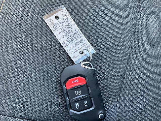 2025 Jeep Wrangler Vehicle Photo in Kaukauna, WI 54130