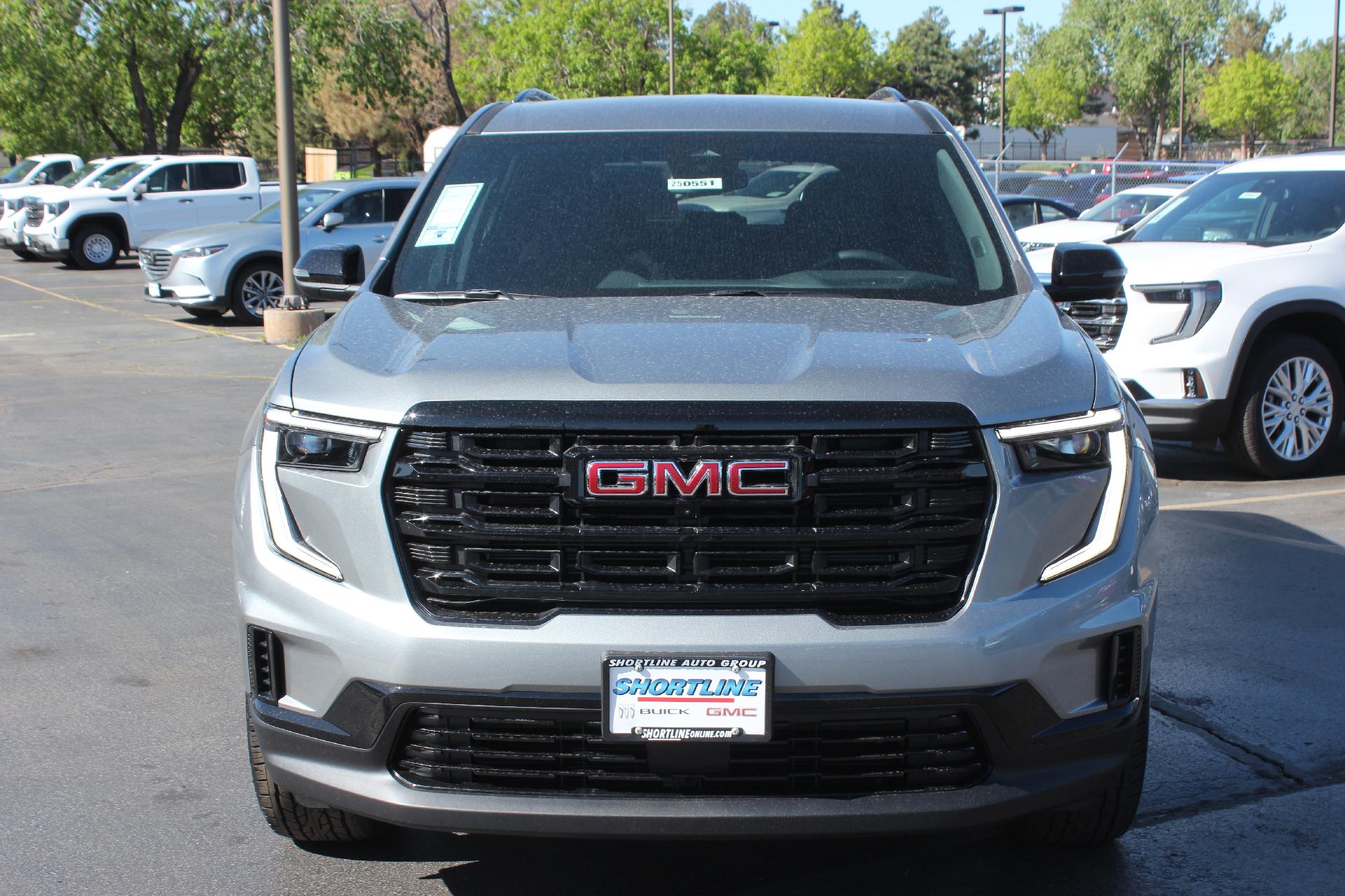 2025 GMC Acadia Vehicle Photo in AURORA, CO 80012-4011