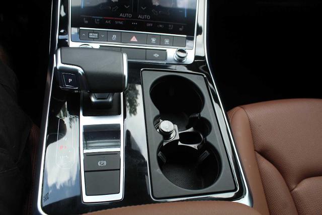 2024 Audi Q7 Vehicle Photo in HOUSTON, TX 77090